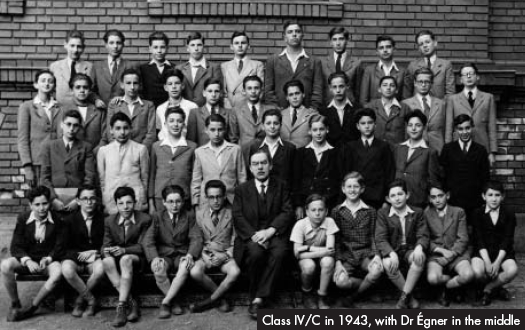 Class IV/C in 1943, with Dr Égner in the middle